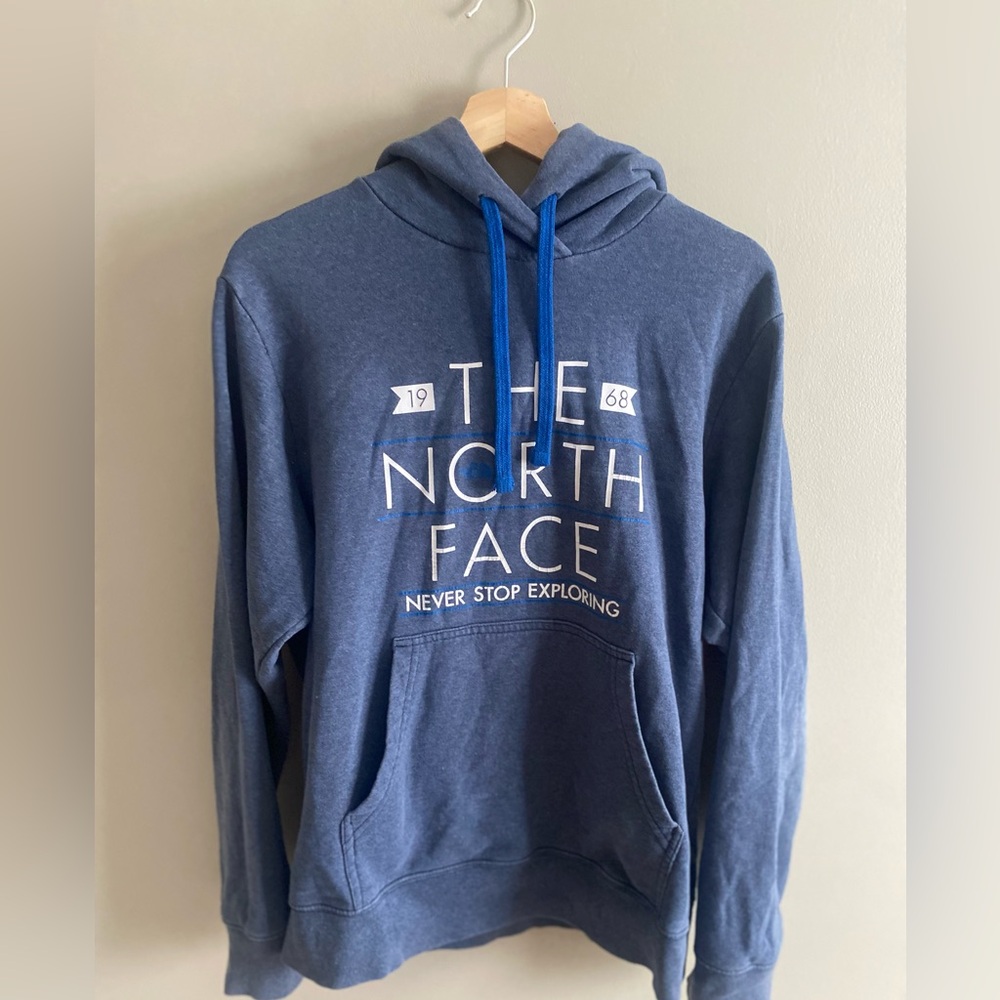 The North Face Hoodie Men’s M Blue Never Stop Exploring Hiking Outdoor Blockcore